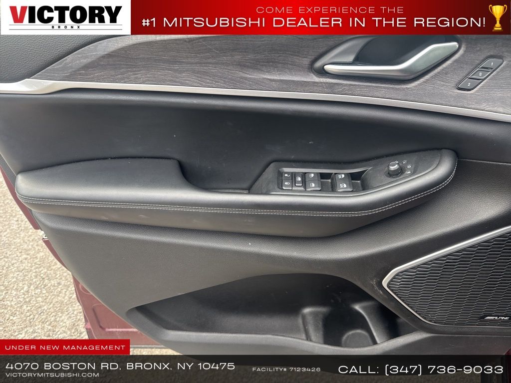 used 2023 Jeep Grand Cherokee car, priced at $22,119