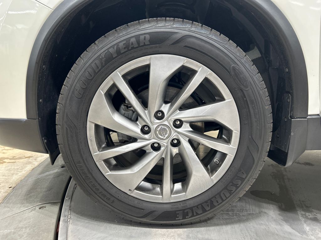 used 2015 Nissan Rogue car, priced at $14,917