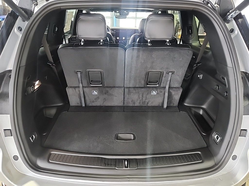 new 2024 Jeep Grand Cherokee L car, priced at $44,920
