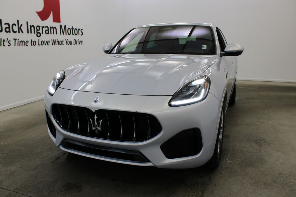 used 2024 Maserati Grecale car, priced at $39,599
