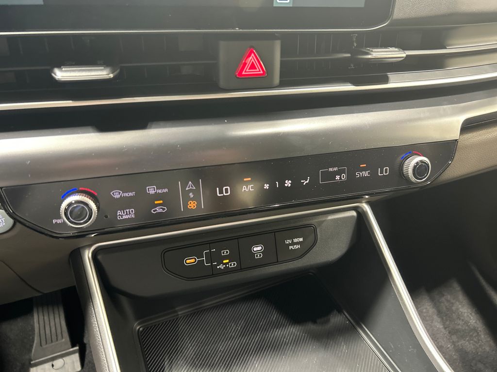 new 2026 Kia Carnival car, priced at $41,185