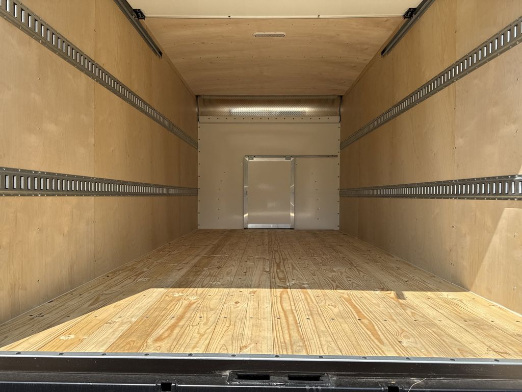 new 2025 GMC Savana 3500 car, priced at $40,505