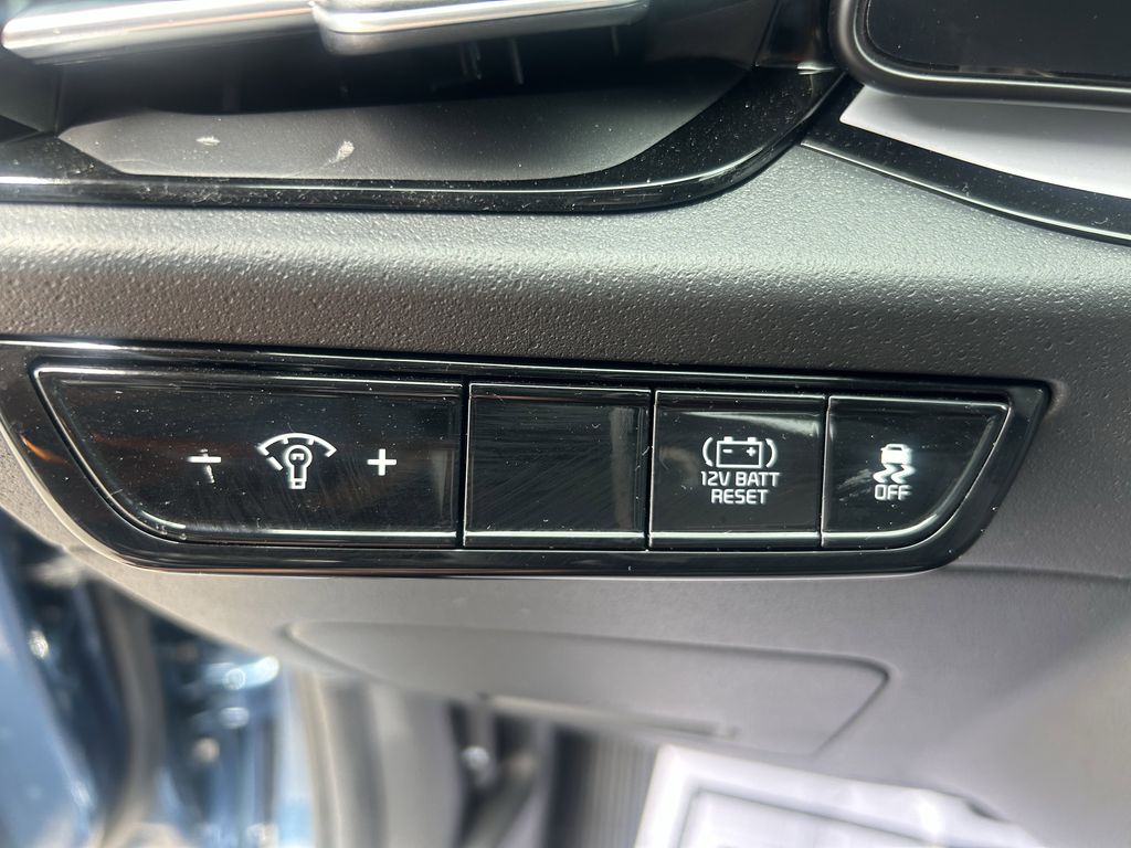 used 2025 Kia Niro car, priced at $23,497