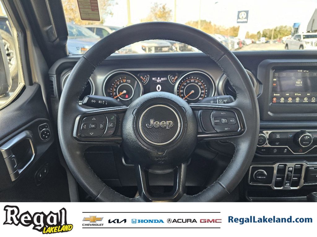 used 2023 Jeep Gladiator car, priced at $27,392