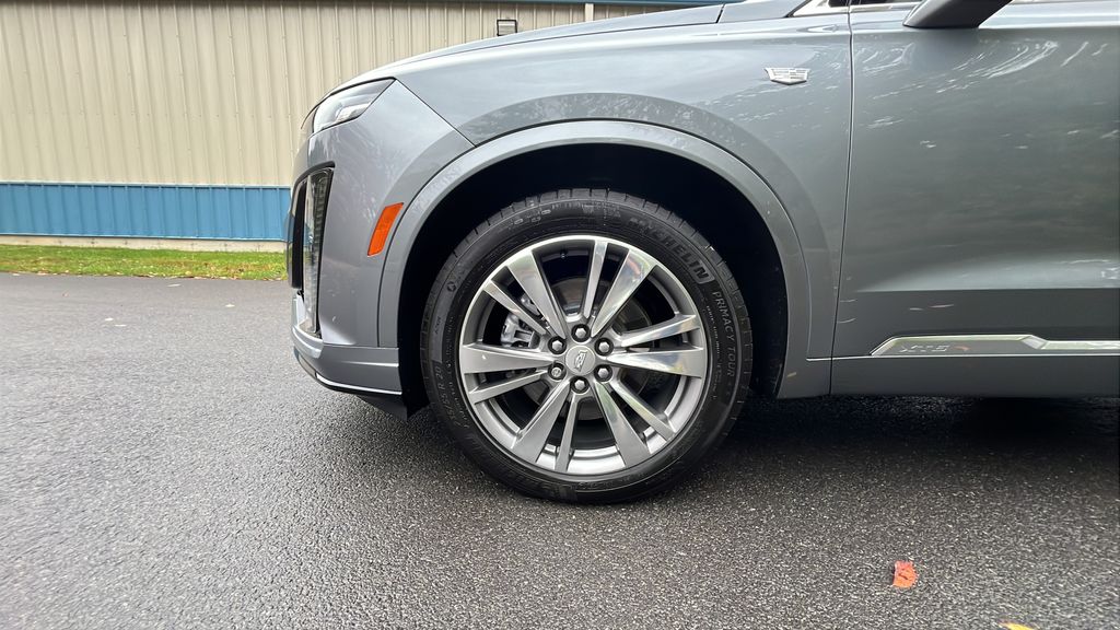 used 2021 Cadillac XT6 car, priced at $35,200