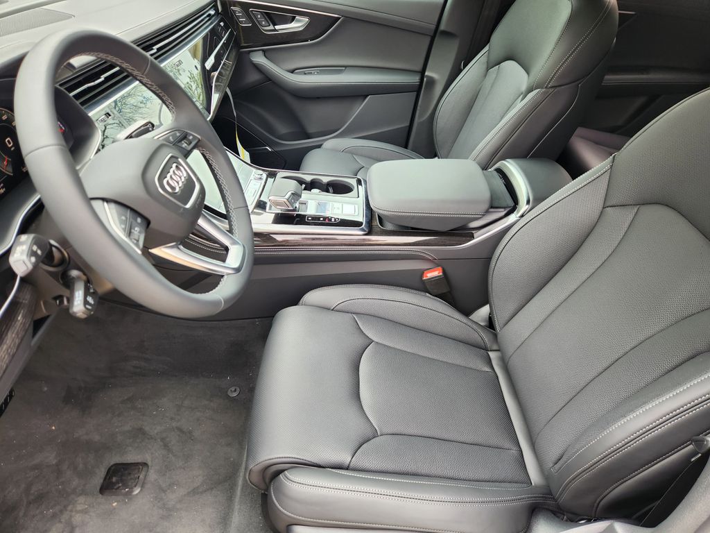 new 2025 Audi Q7 car, priced at $88,655