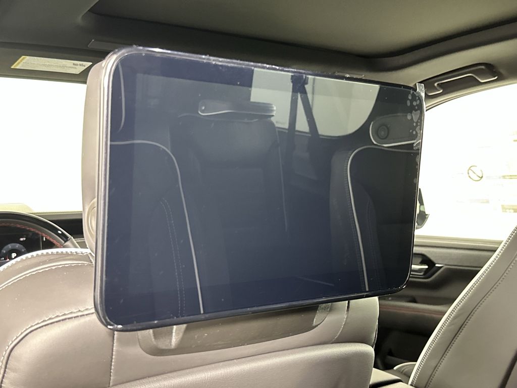 new 2025 GMC Yukon XL car, priced at $104,514