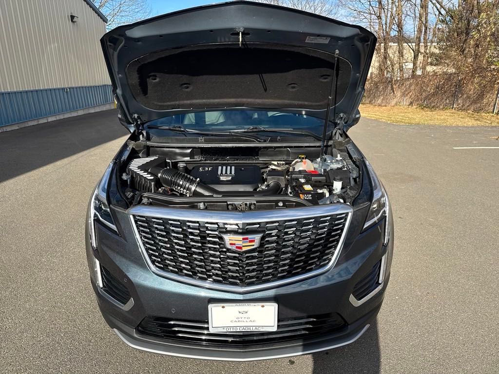 used 2021 Cadillac XT5 car, priced at $32,350