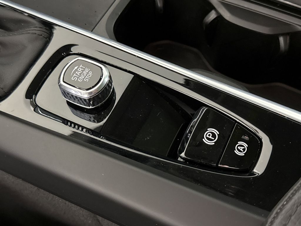 used 2022 Volvo V60 Cross Country car, priced at $31,988