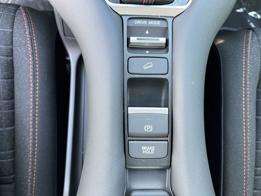 new 2025 Honda HR-V car, priced at $29,179