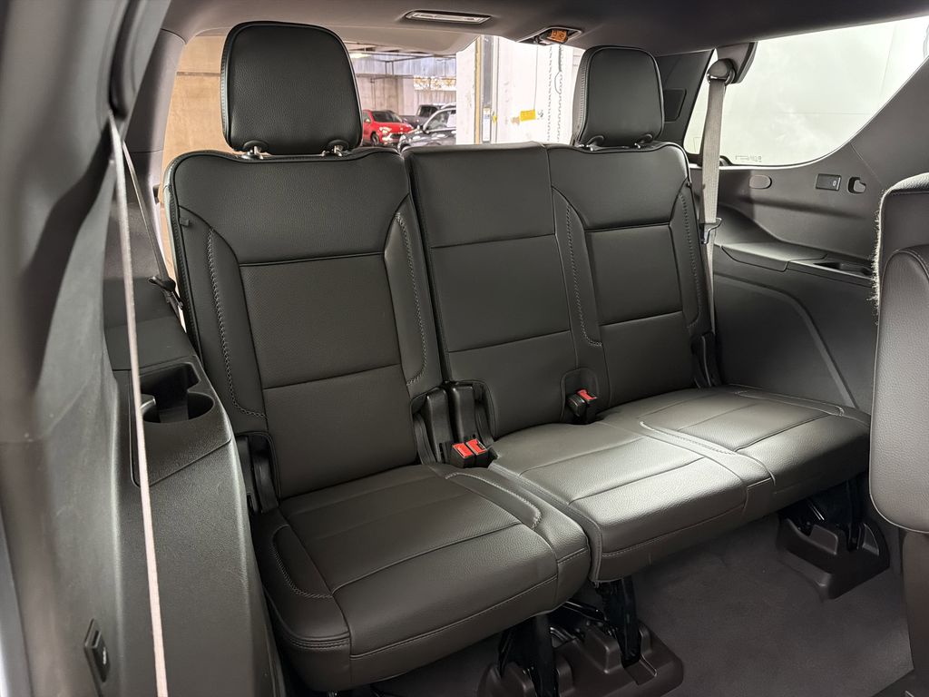 used 2022 GMC Yukon car, priced at $59,995