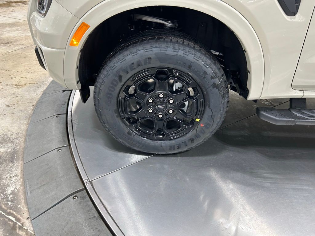 new 2025 Ford Ranger car, priced at $43,545