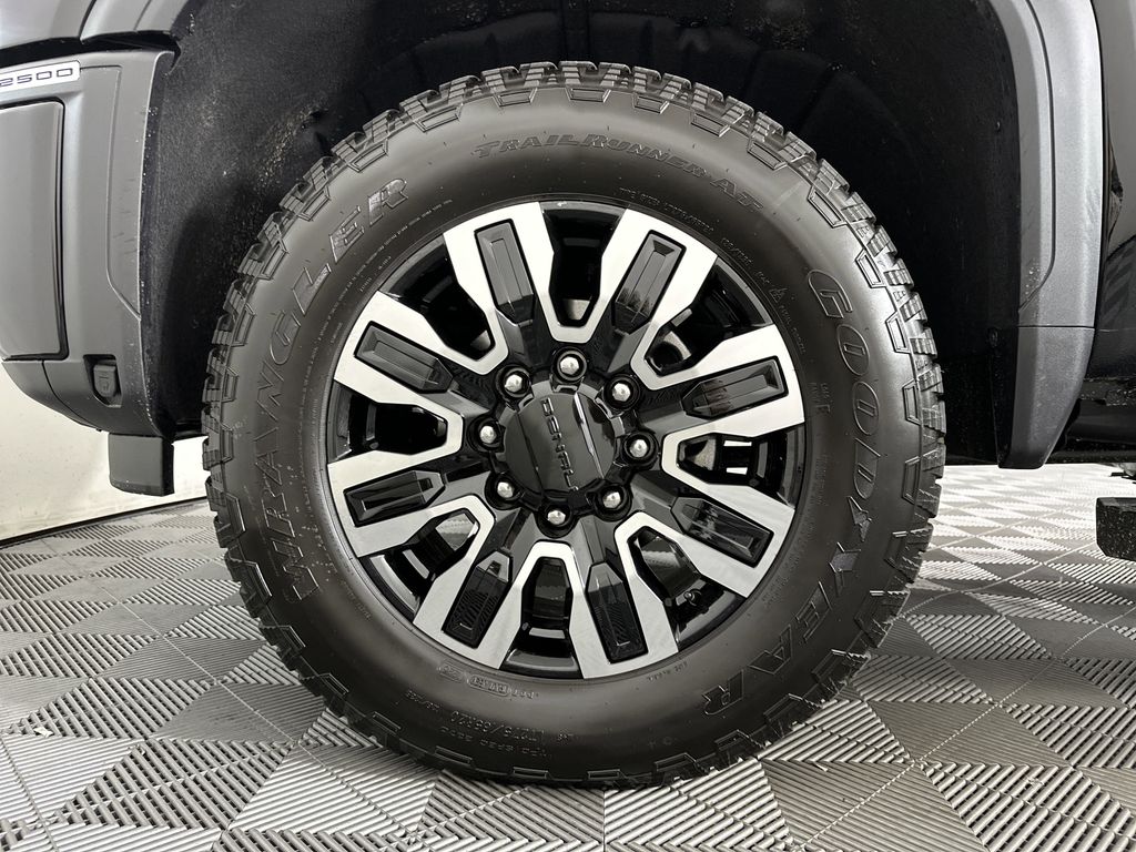 new 2025 GMC Sierra 2500HD car, priced at $94,014