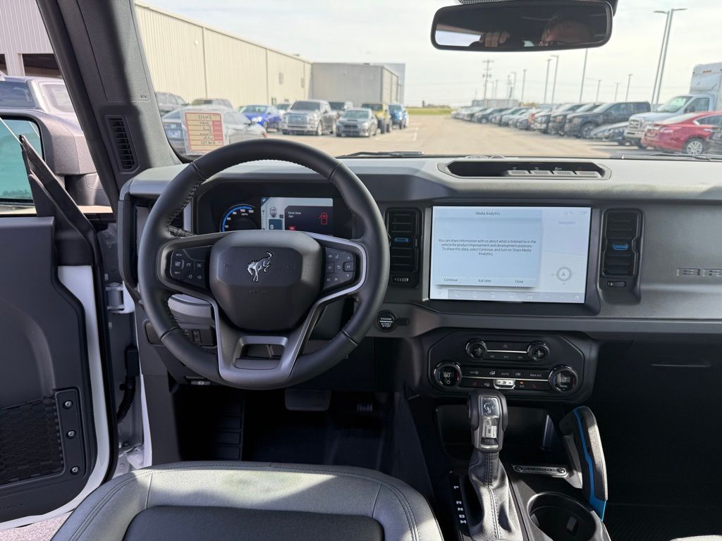 new 2024 Ford Bronco car, priced at $48,626