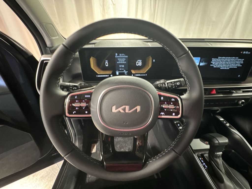 new 2025 Kia Sorento car, priced at $40,546