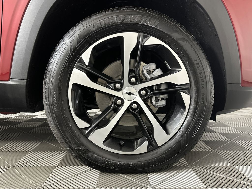 used 2024 Chevrolet Trax car, priced at $24,308