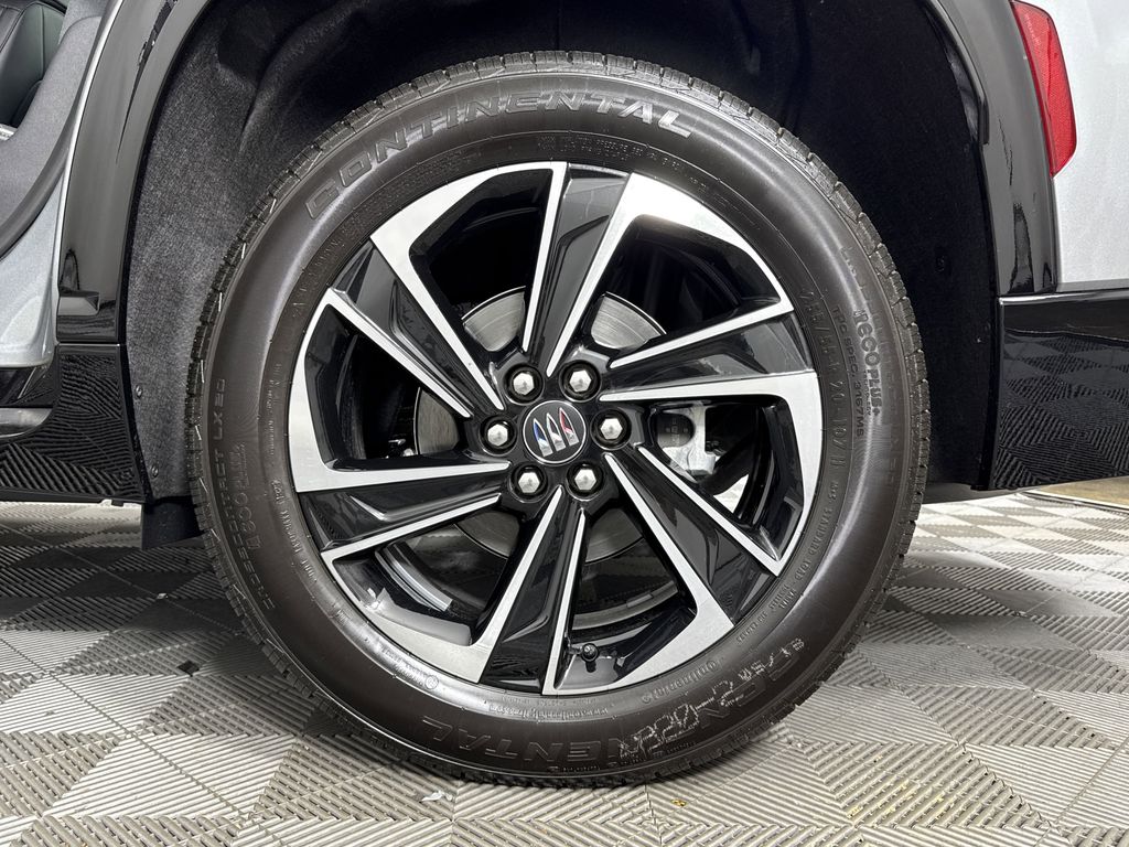 new 2025 Buick Enclave car, priced at $50,779