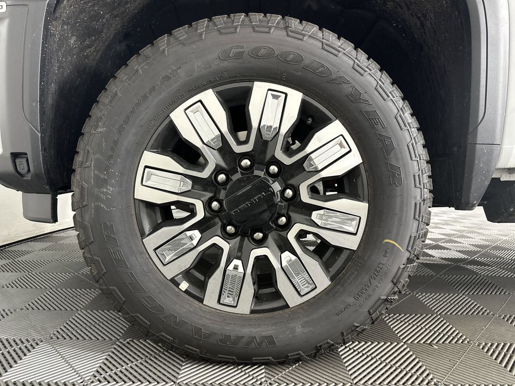 new 2025 GMC Sierra 2500HD car, priced at $86,069