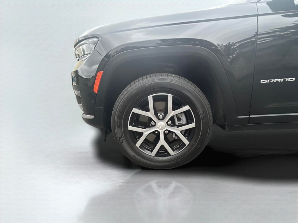 used 2024 Jeep Grand Cherokee L car, priced at $38,850