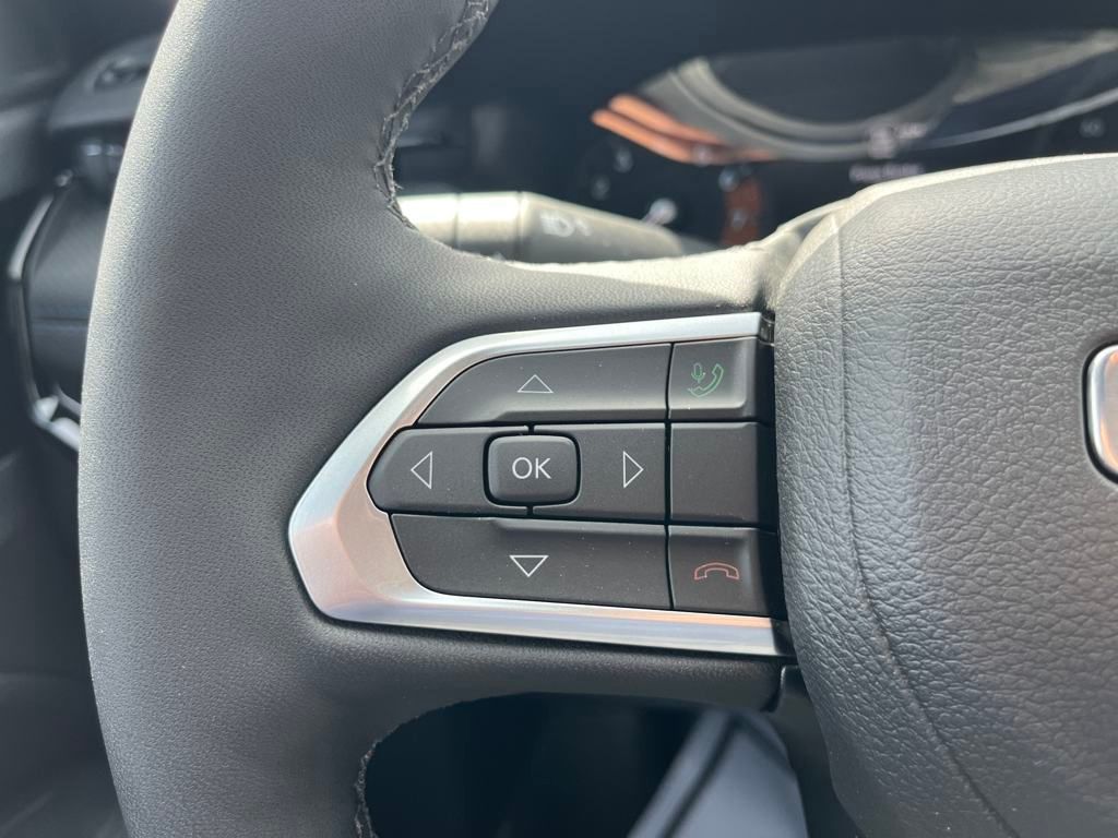 new 2025 Jeep Compass car, priced at $28,990