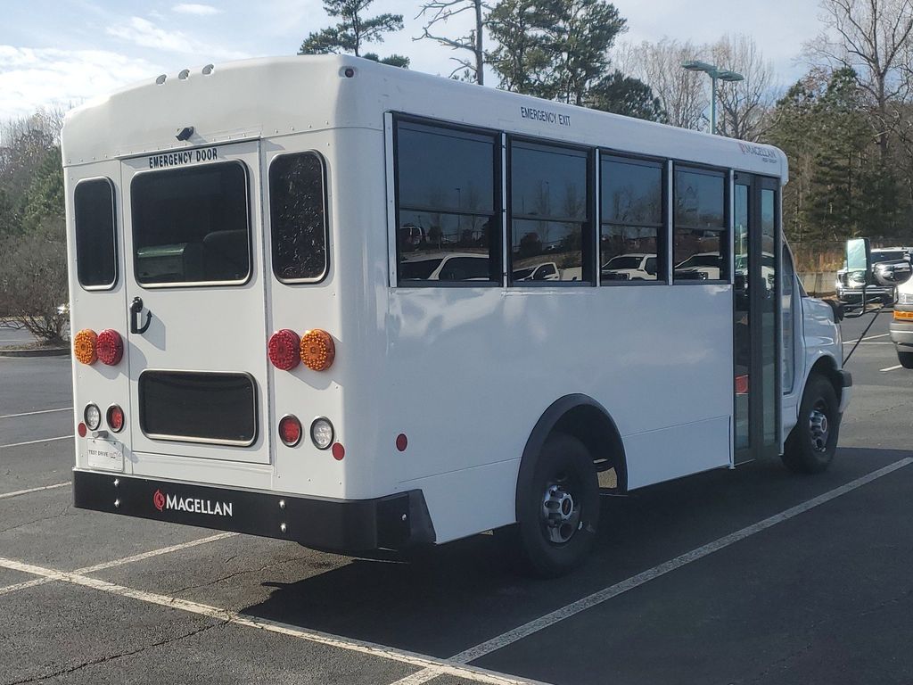 new 2023 GMC Savana 3500 car, priced at $32,954