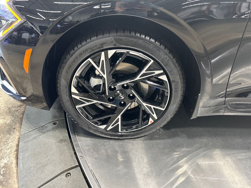 new 2025 Kia K5 car, priced at $31,612