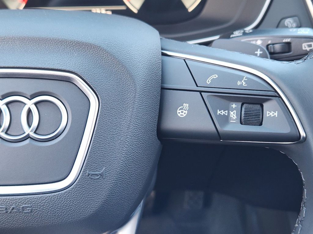 new 2025 Audi Q5 car, priced at $50,250
