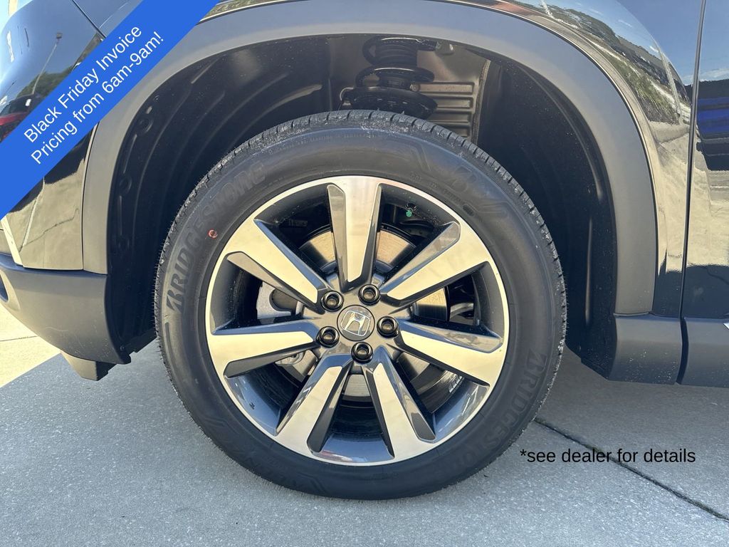 new 2025 Honda Pilot car, priced at $49,885