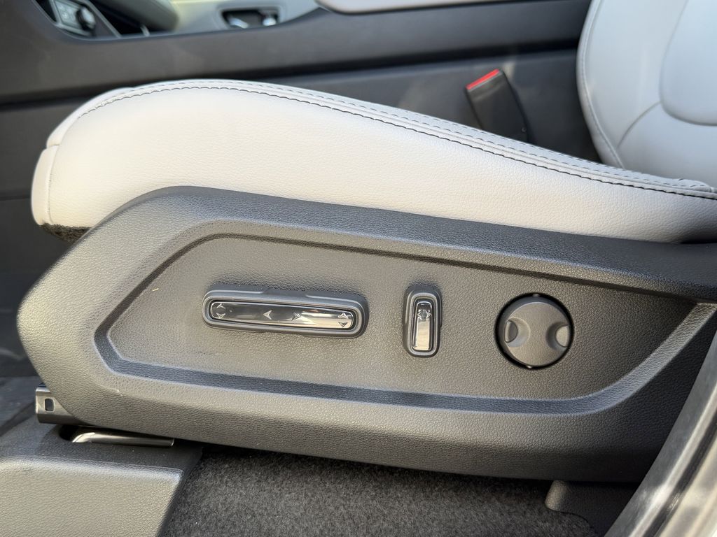 new 2025 Honda Pilot car, priced at $49,265