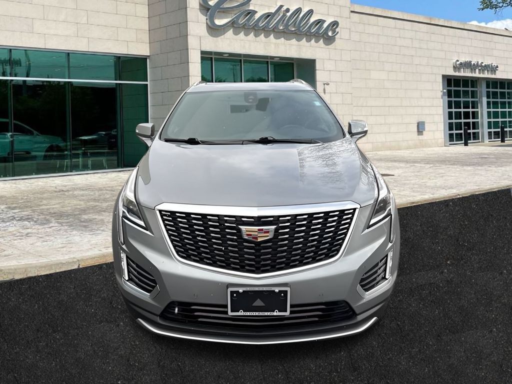 used 2023 Cadillac XT5 car, priced at $36,250