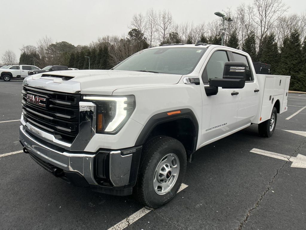 new 2024 GMC Sierra 2500HD car, priced at $48,933