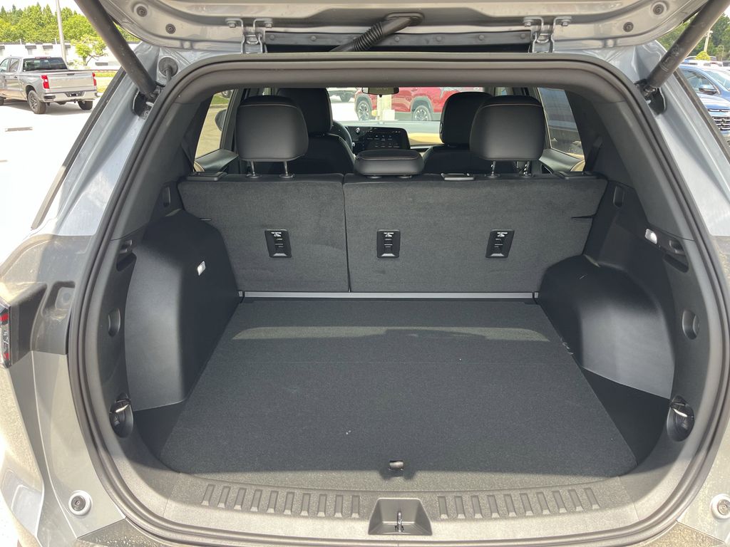 new 2026 Chevrolet Equinox car, priced at $34,075