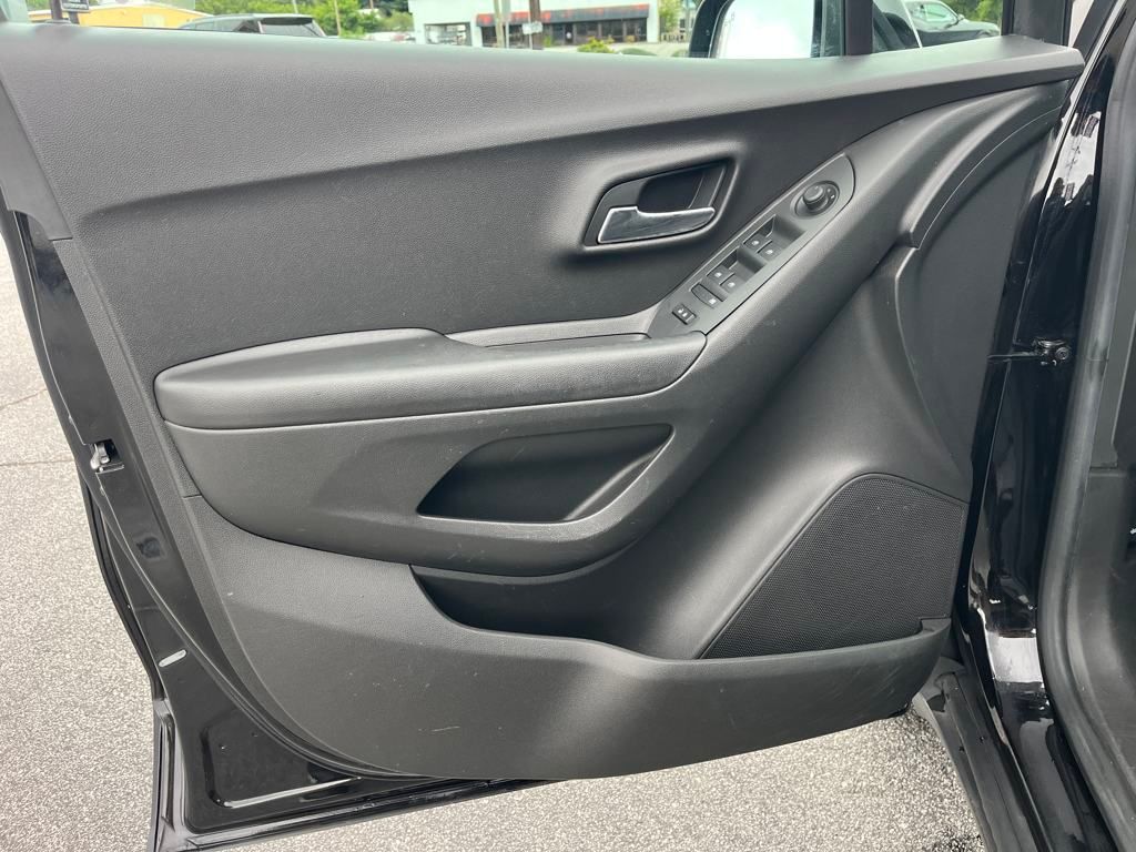 used 2021 Chevrolet Trax car, priced at $17,900