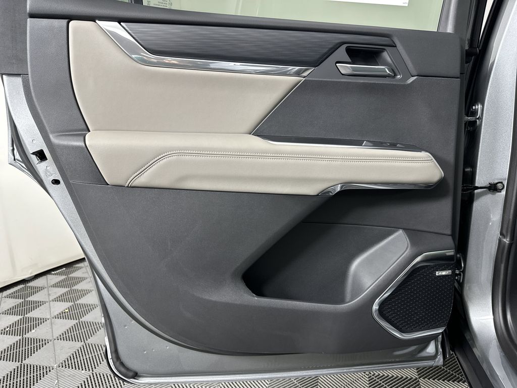 new 2025 GMC Acadia car, priced at $45,824