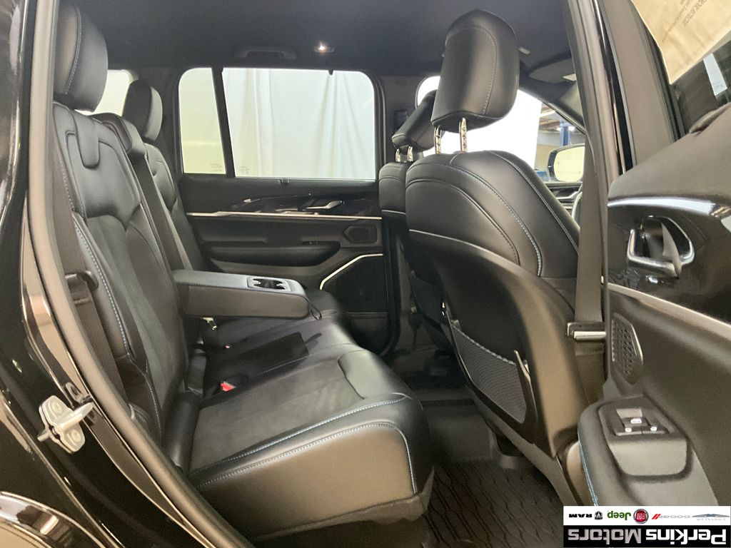 new 2025 Jeep Grand Cherokee car, priced at $66,005