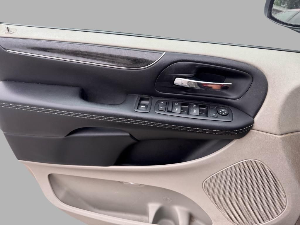 used 2015 Chrysler Town & Country car, priced at $8,034