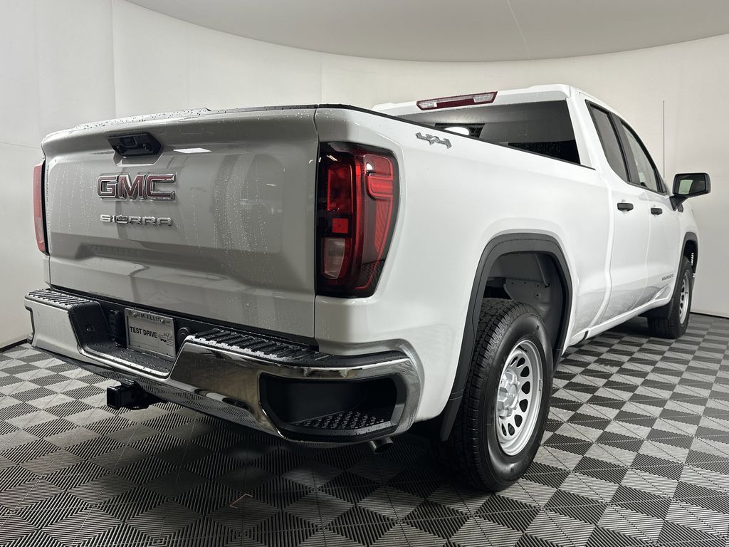 new 2025 GMC Sierra 1500 car, priced at $44,345