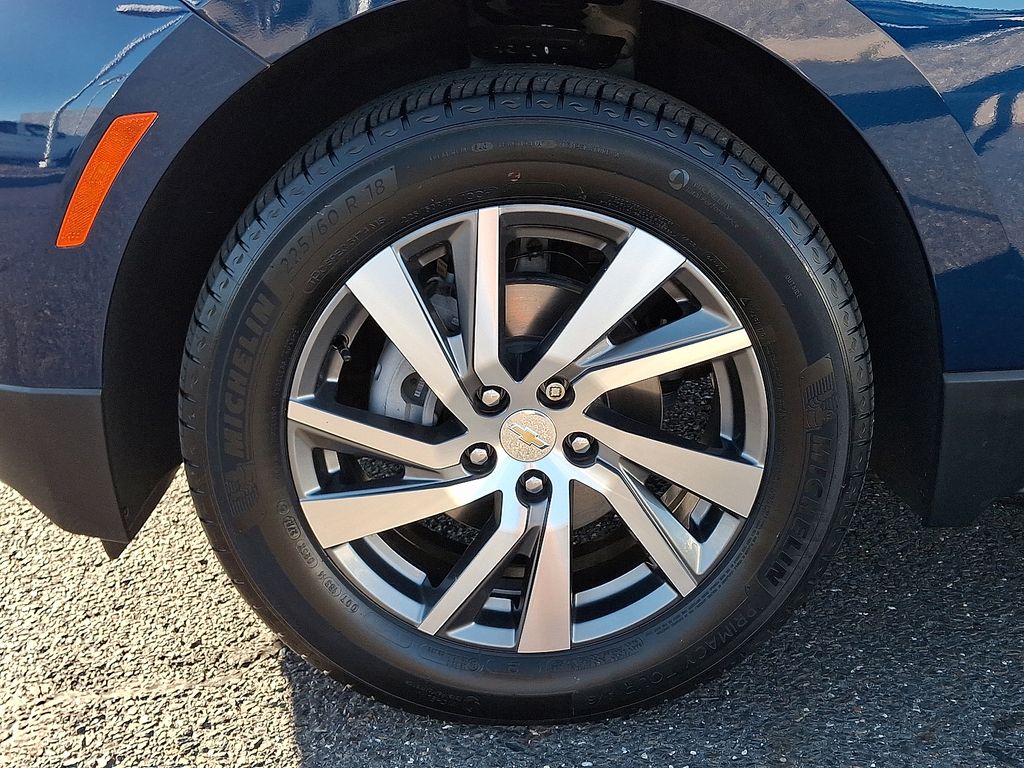 used 2022 Chevrolet Equinox car, priced at $20,995