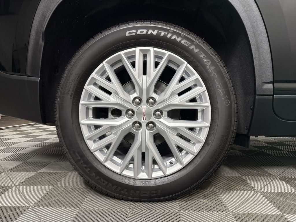 new 2025 GMC Acadia car, priced at $42,724
