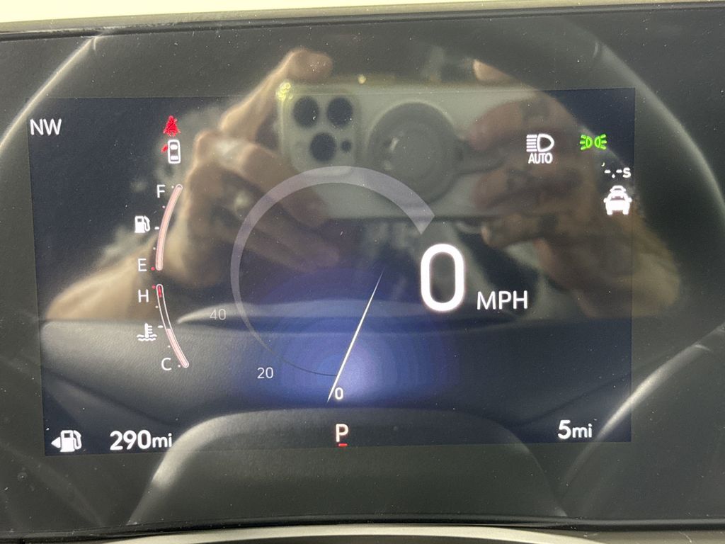 new 2025 Buick Envista car, priced at $29,075