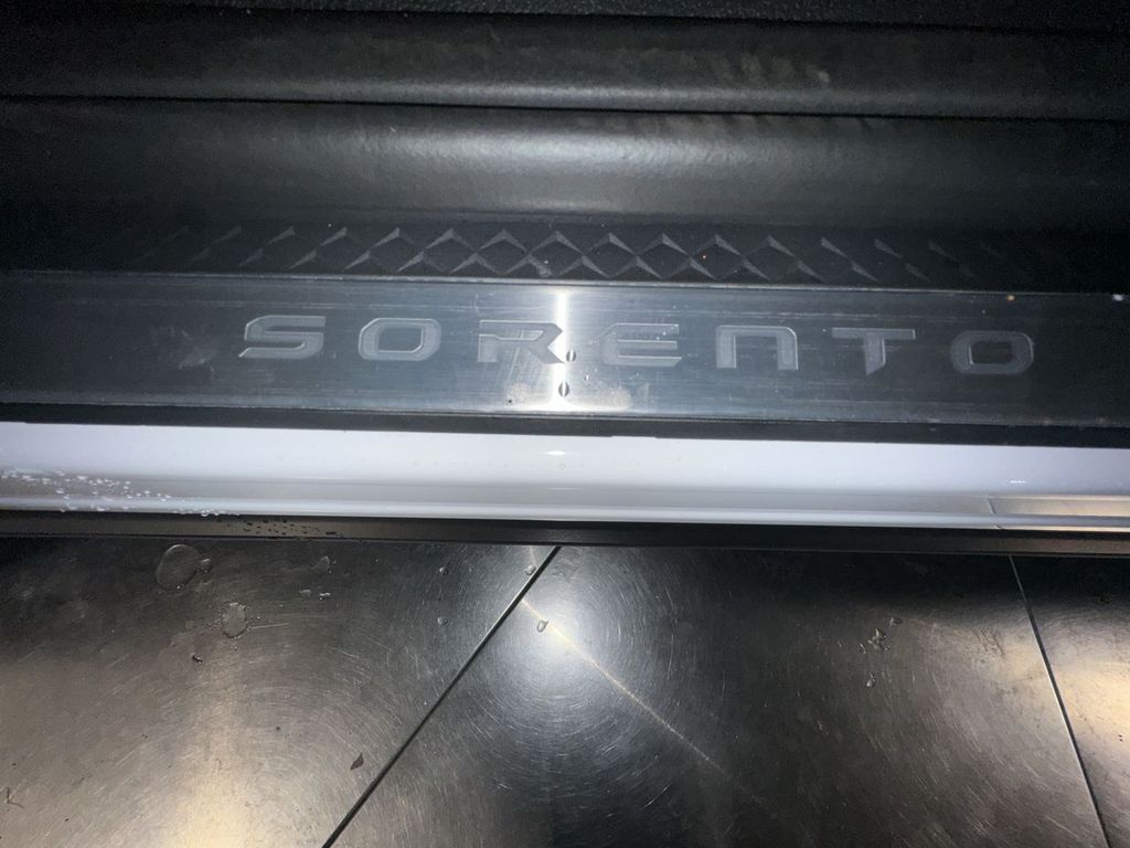 new 2025 Kia Sorento car, priced at $46,484