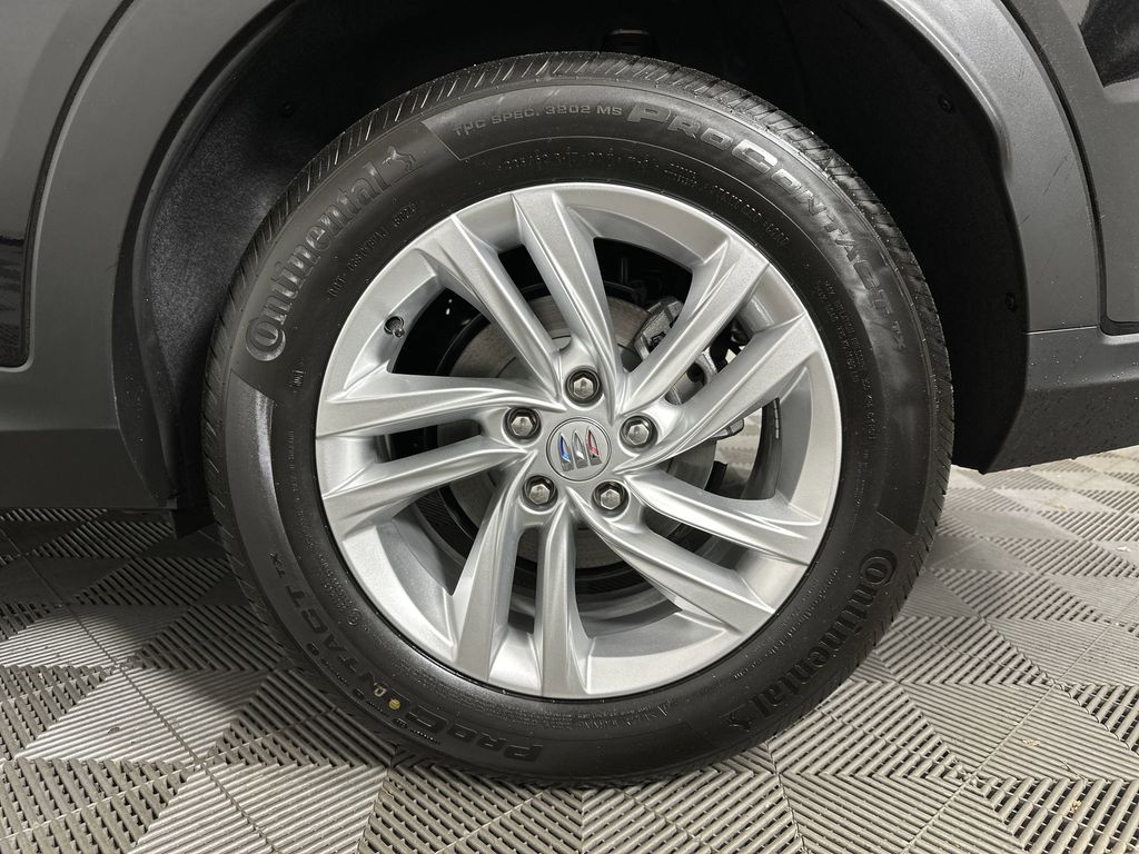 new 2025 Buick Envista car, priced at $25,685