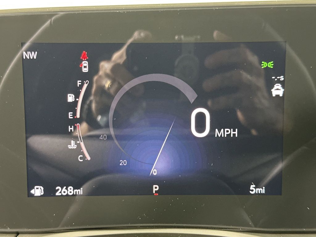 new 2025 Buick Envista car, priced at $29,570