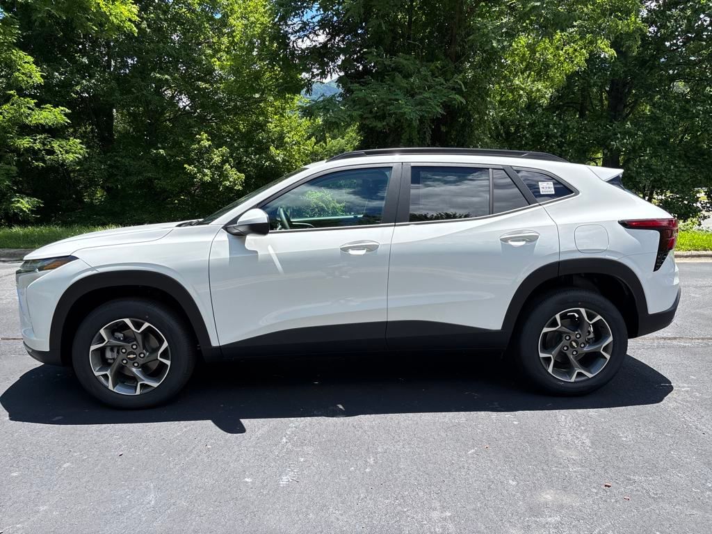 new 2025 Chevrolet Trax car, priced at $24,095