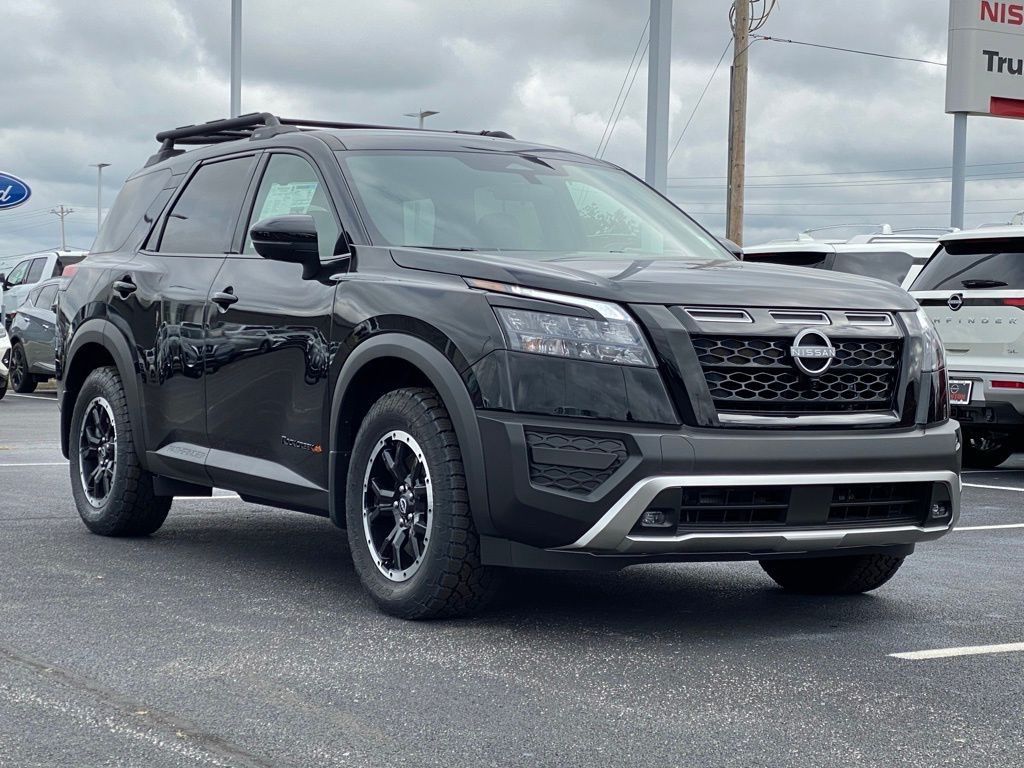 new 2024 Nissan Pathfinder car, priced at $38,950