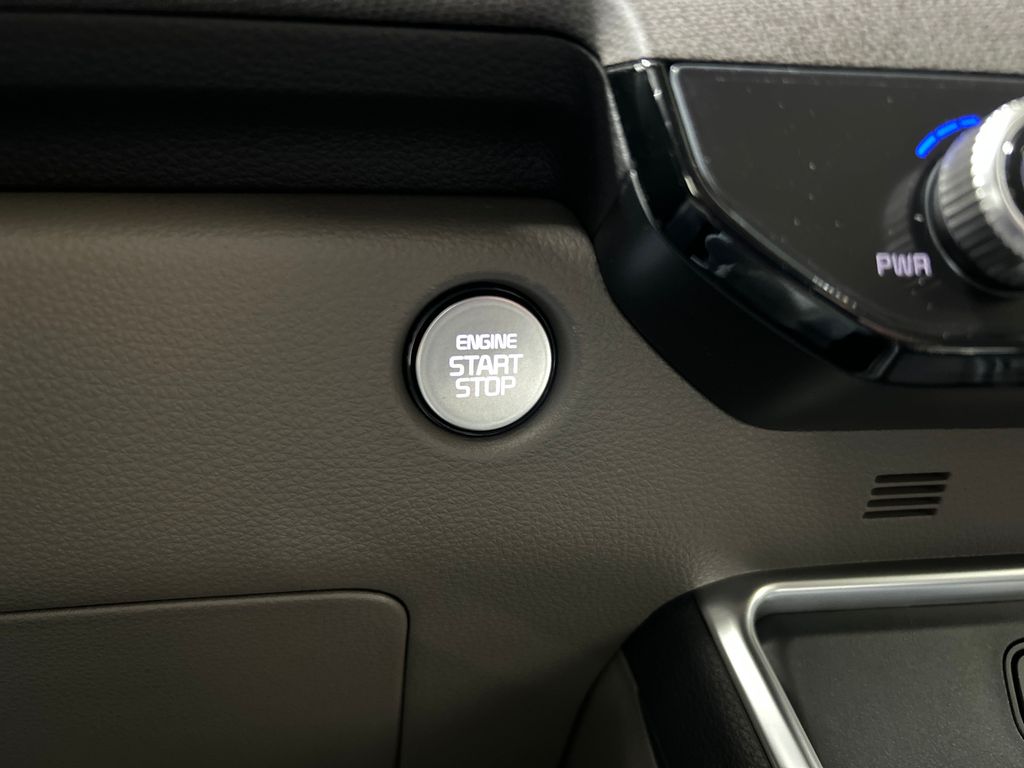 new 2026 Kia Carnival Hybrid car, priced at $43,570