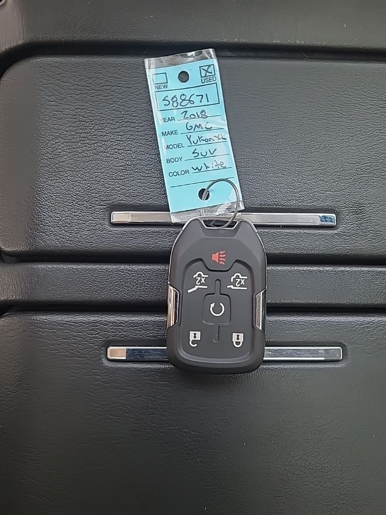 used 2018 GMC Yukon XL car, priced at $24,872