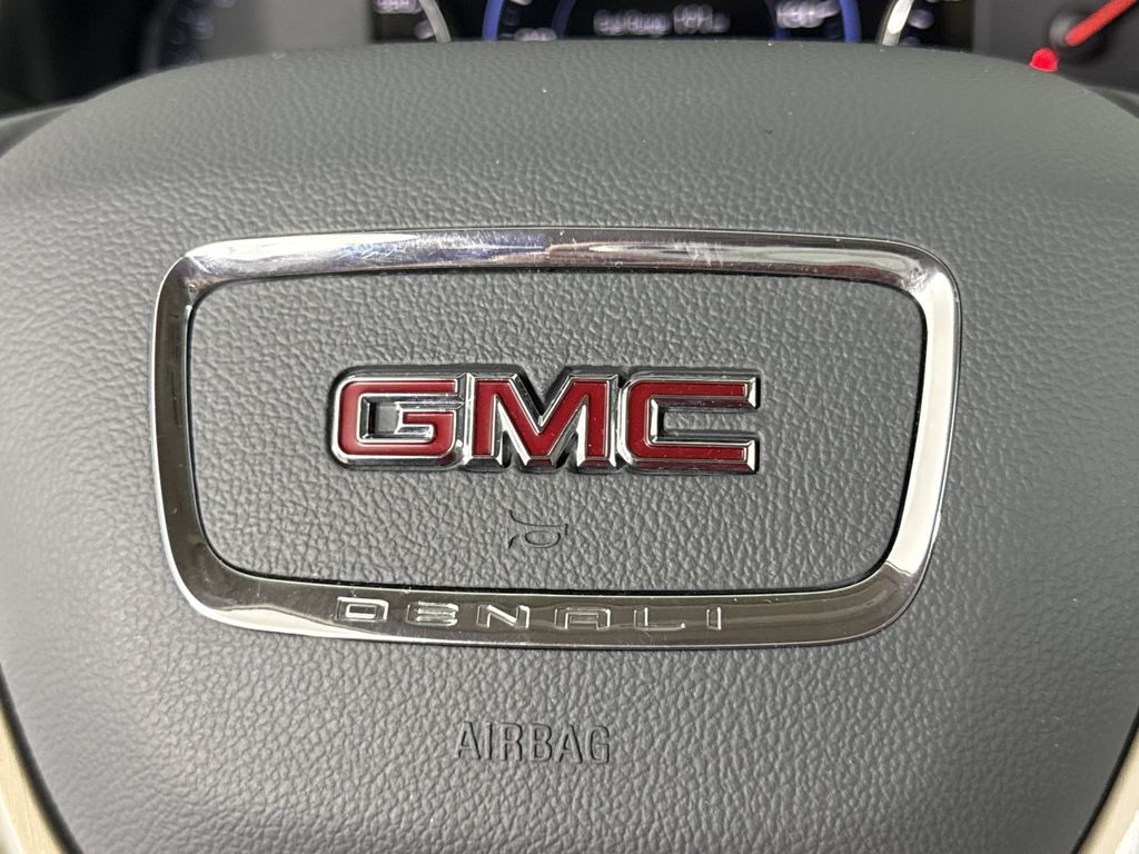 used 2020 GMC Acadia car, priced at $29,690