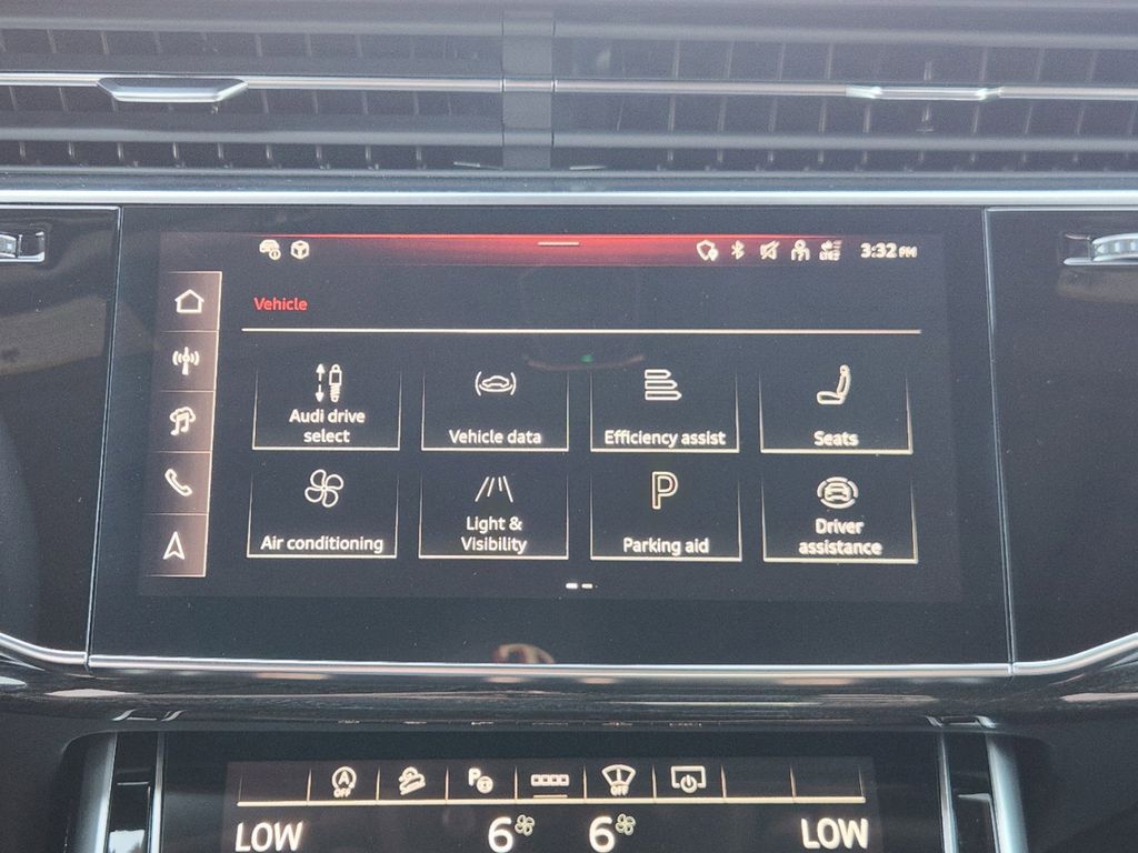 new 2025 Audi Q7 car, priced at $92,350