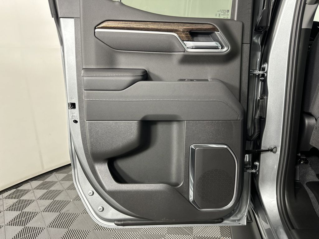 new 2025 GMC Sierra 1500 car, priced at $53,475